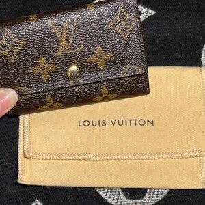 Louis Vuitton Brown and Gold Monogram 6 Key Holder